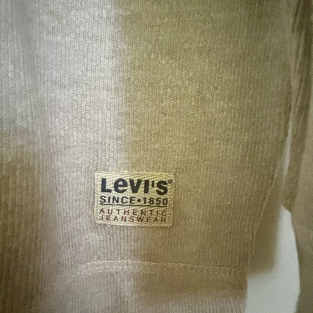 Levi’s Men’s Thermal Henley Tan Long Sleeve Size L